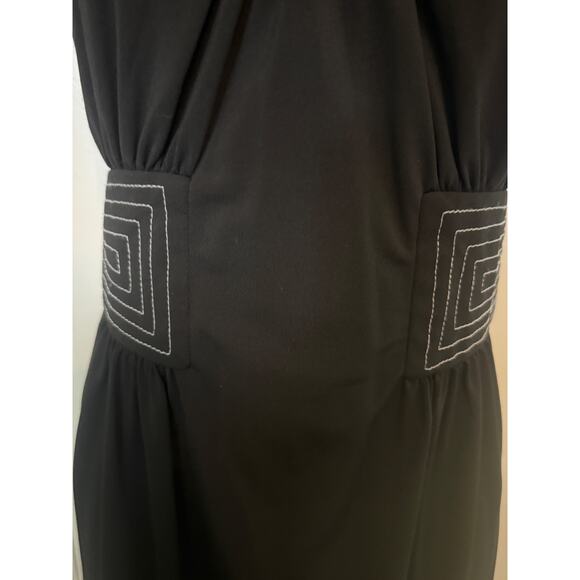 BCBG MaxAzria Black w/White Thread Trim Summer. Dress - Picture 7 of 9